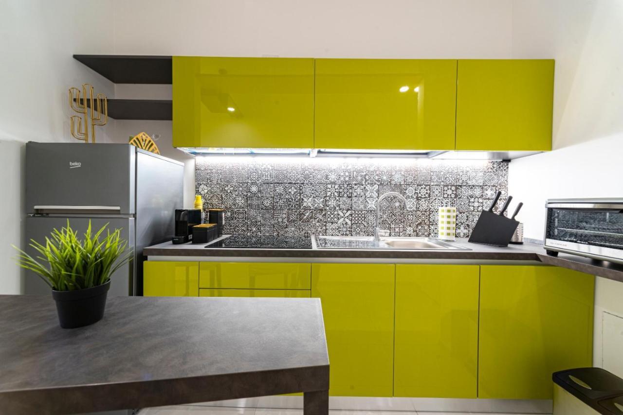 Minerva Luxury Town Center , Pool And Parking Apartment Таормина Екстериор снимка